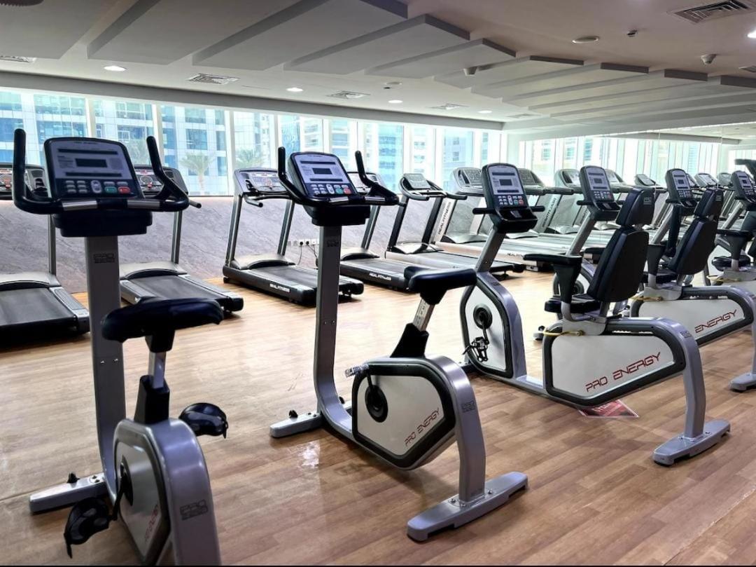 High Floor With City Skyline & Burj Khalifa View 3 Bedroom Unit Marina ドバイ エクステリア 写真